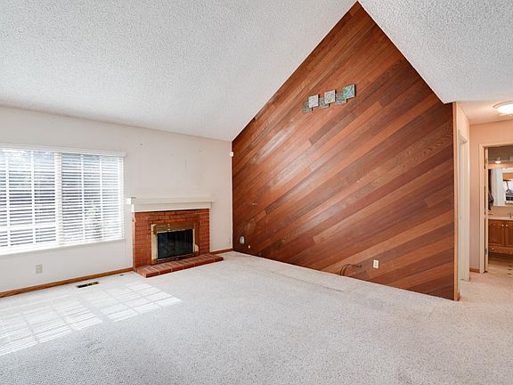 5th image of 1371 Aberford Dr