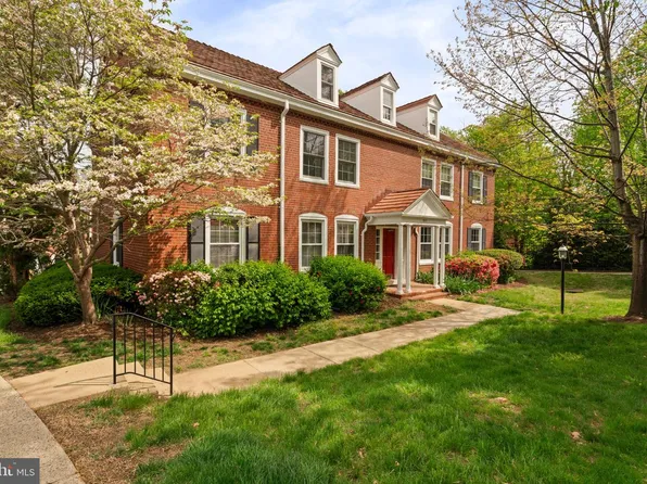 3201 S Stafford St APT A1, Arlington, VA 22206