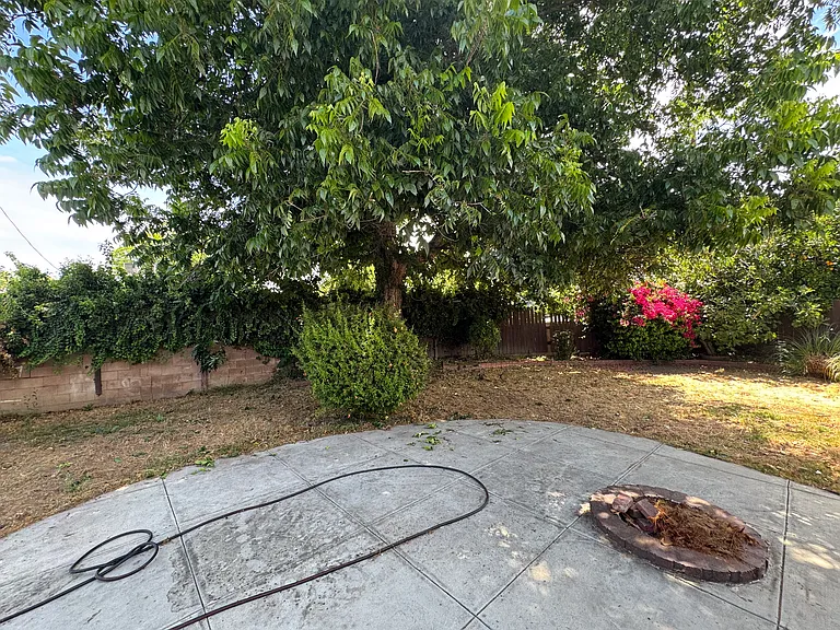 8606 Casaba Ave — Photo 53