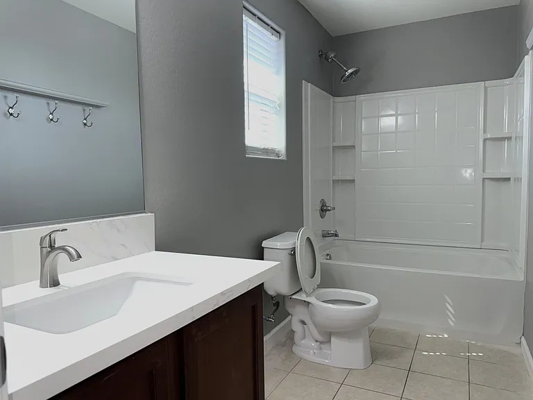 4056 E Devon Dr — Photo 19
