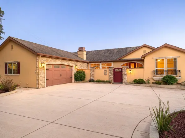 960 Smith Rd, Watsonville, CA 95076