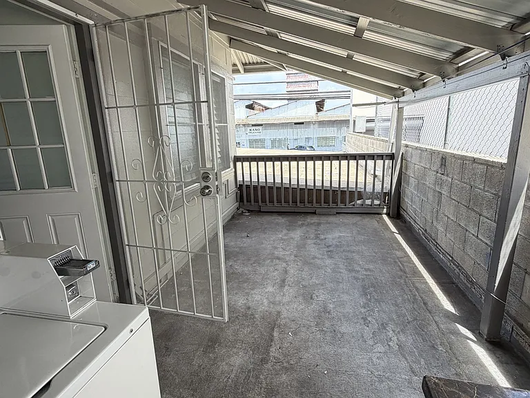1768 Silva St #B — Photo 8