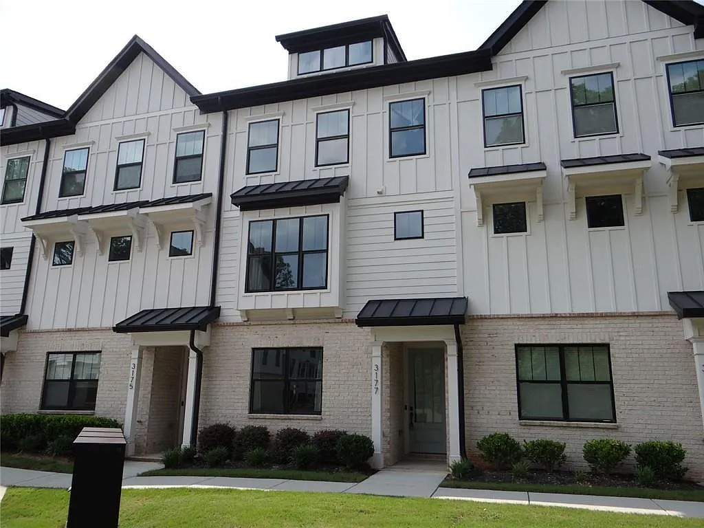 3 bed, 3.5 bath, $3,250 — Photo 3