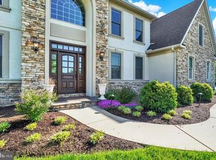 1302 Wicklow Dr, York, PA 17404
