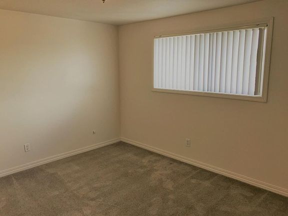 3rd image of 10728 NE Halsey St #Hsapnn72r