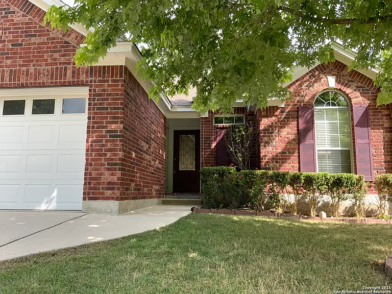 517 Thurber Dr — Photo 1