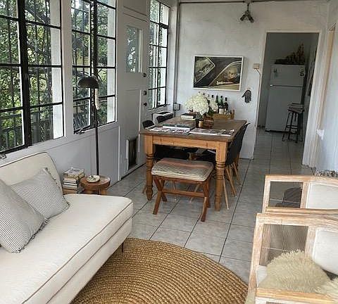 Same Sun Room
Going towards
White Tiles on the Floor