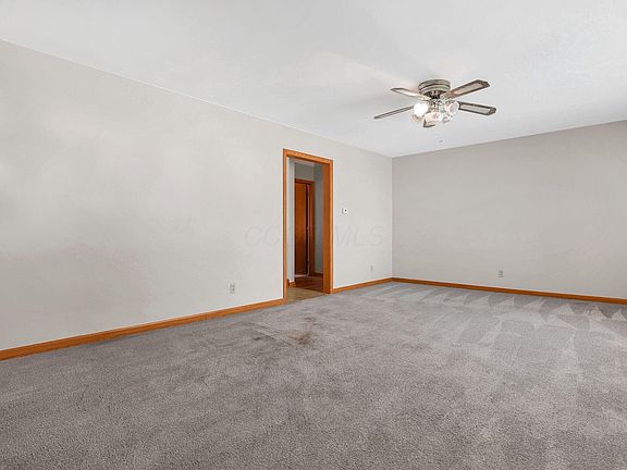 4th image of 325 W Liberty St