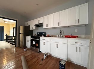 2883 E 196th St #2A, Bronx, NY 10461