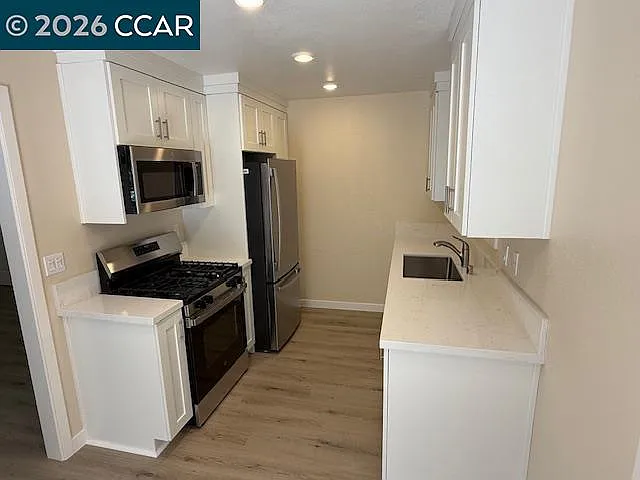 1500 Carmel Dr — Photo 6