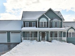 11 Jana Cir, Sandown, NH 03873
