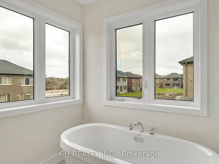 816 Griffin Trl — Photo 33