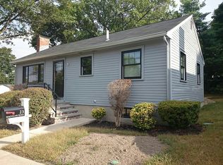23 Macullar Rd, West Roxbury, MA 02132