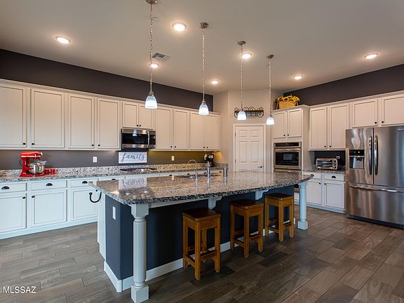 3rd image of 5557 W Jade Rock Pl