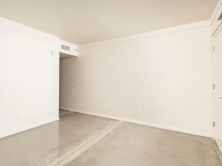 Duo Apartments — Photo 13