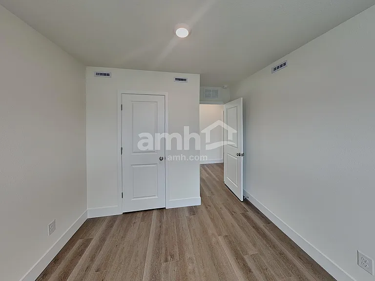 7796 Roaring Fork Ct — Photo 14