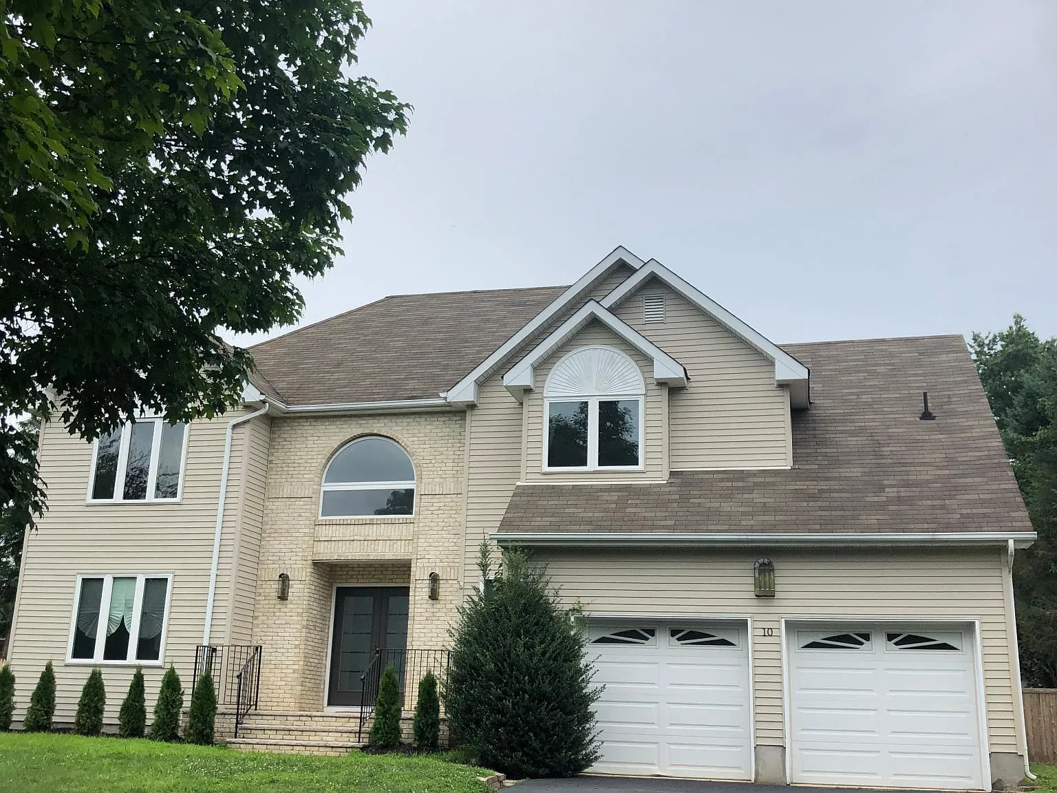 Old Queens Ct, Eatontown — Photo 2