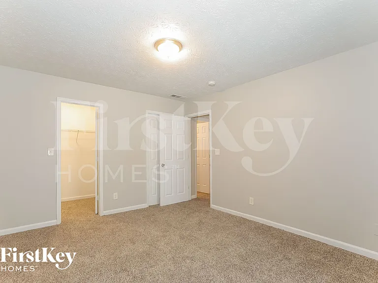 8606 Sheridan Dr — Photo 11
