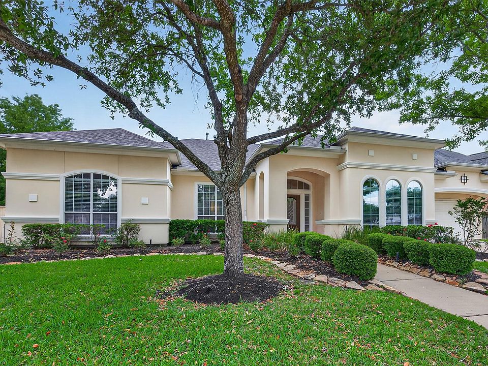 1st image of 18622 Yorkshire Manor Ct