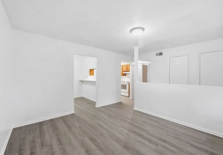 1410 S Elizabeth Ave #105 — Photo 24