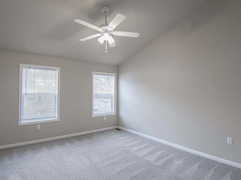 1100 Quincy Cir — Photo 6