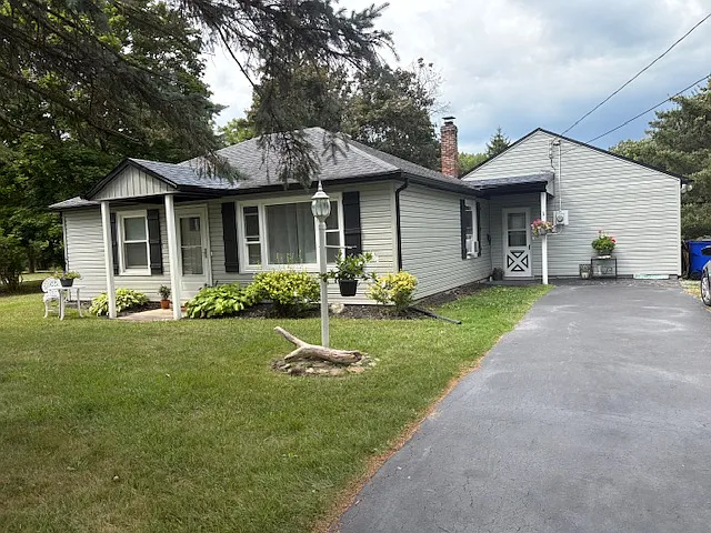 3 bed, 1104 sqft, $2,500 — Photo 3