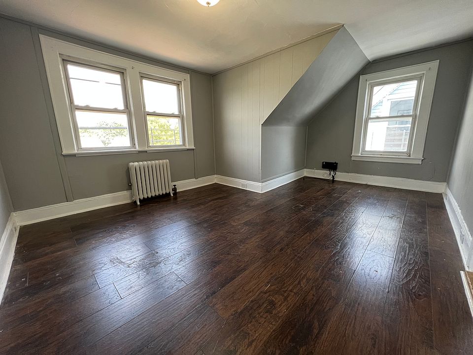 2nd image of 208 Munn Ave #3E