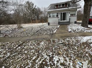 908 Palmyra Rd SW, Warren, OH 44485