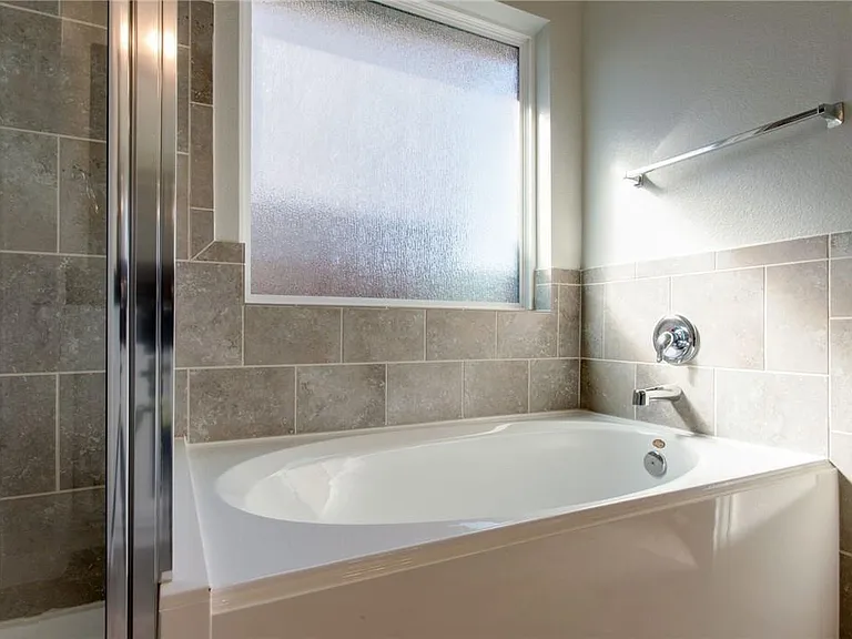 401 Inspiration Dr — Photo 18
