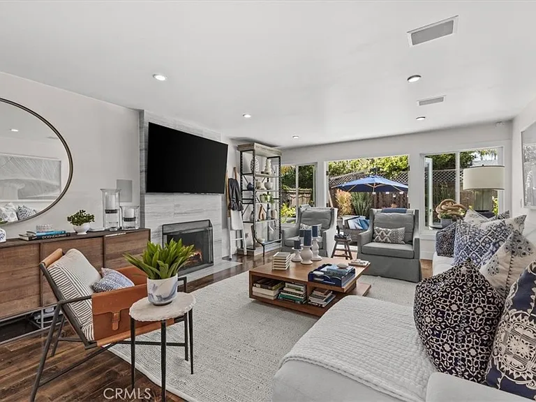 1818 Beryl Ln — Photo 6