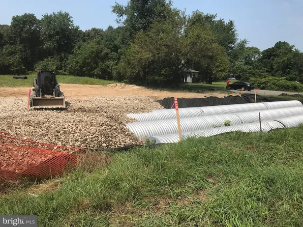 586 Jones Rd, Severn, MD 21144