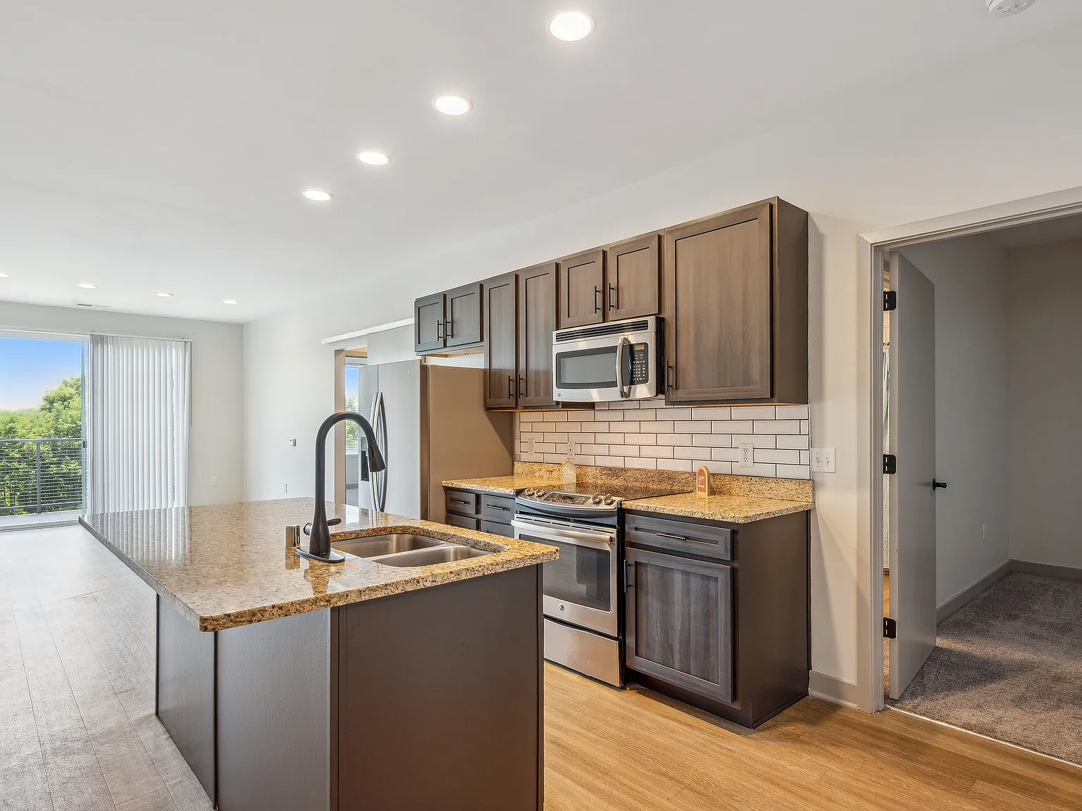 Waterside at River Park Apartments — Photo 4