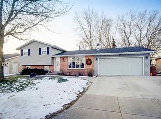 1615 E Moon Beam Trl, Appleton, WI 54915