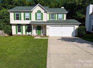 7531 Woodknoll Dr, Charlotte, NC 28217