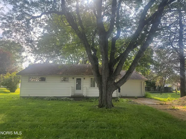 315 S Maplewood Ave, Wauseon, OH 43567