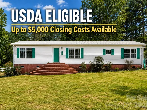 205 W Haywood Ln, Mount Gilead, NC 27306
