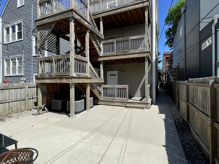 3611 W Wolfram St #2 — Photo 14