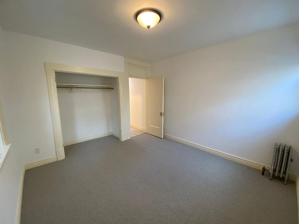 2nd image of 1595 Clay St #101