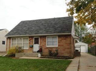2116 S 110th St, West Allis, WI 53227