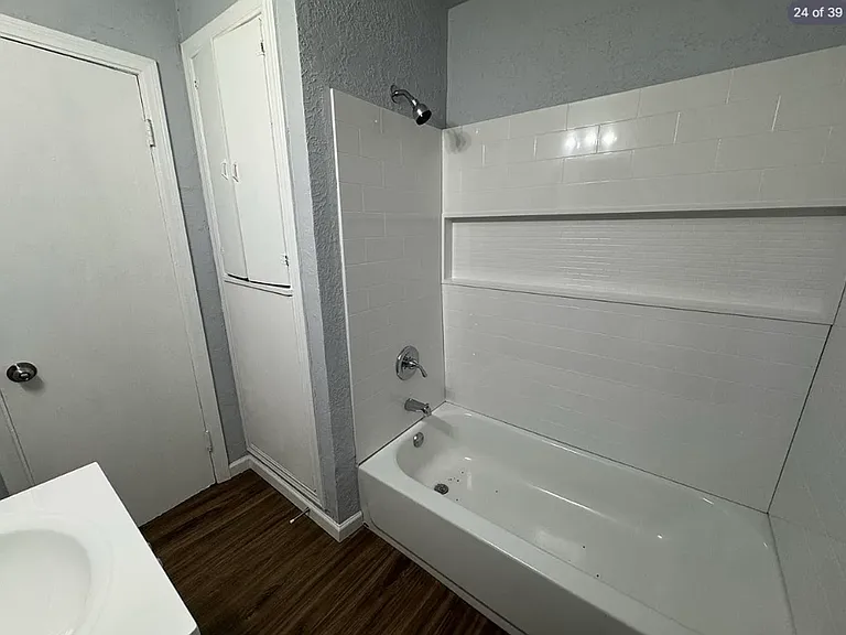 1212 NW Dearborn Ave #2 — Photo 8