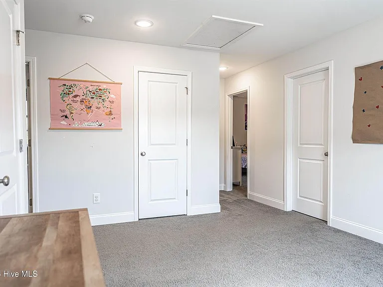 104 Sierra Dr — Photo 20