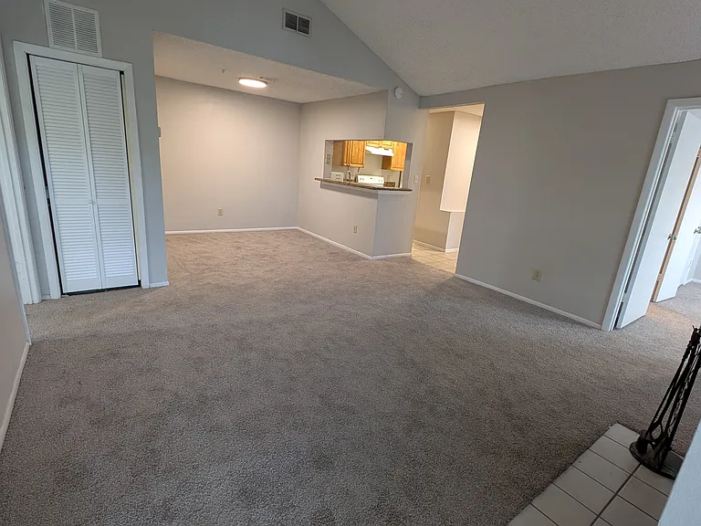 224 Afton Sq #301 — Photo 10