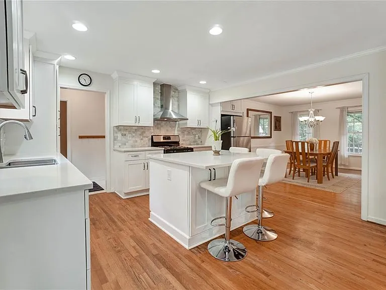 295 Oakmere Dr — Photo 12