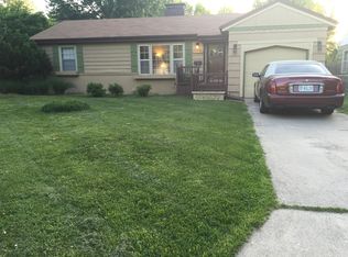 1919 S Robberson Ave, Springfield, MO 65807