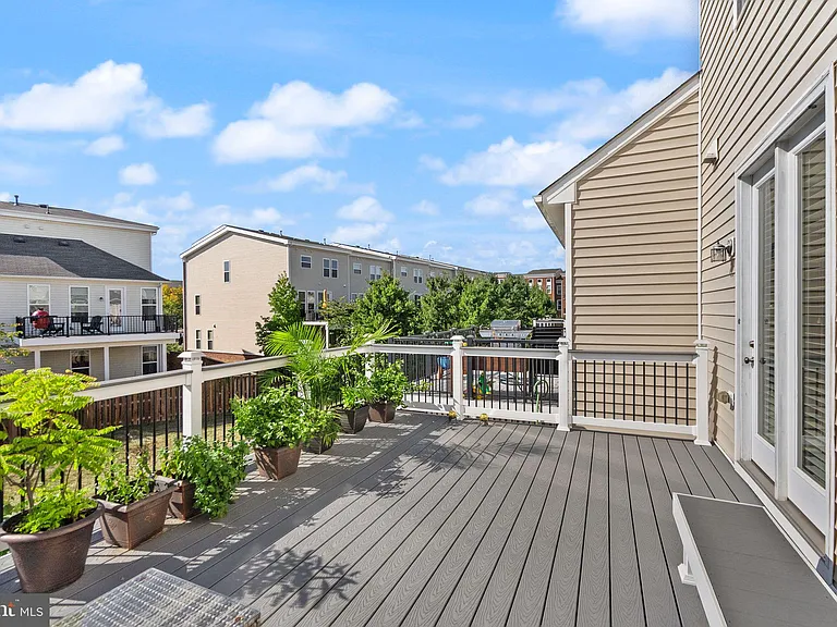 23491 Epperson Sq — Photo 47