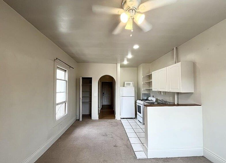 2nd image of 512-514 E 500 S #0B-1Ba-500Sqft