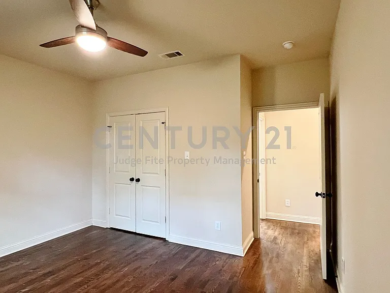 1312 W Jefferson St #5 — Photo 11