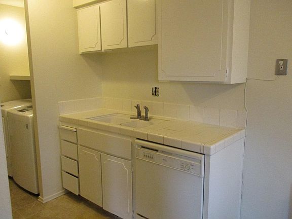 3rd image of 3728 Fairfax Way