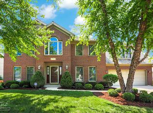 2760 Asbury Dr, Aurora, IL 60504