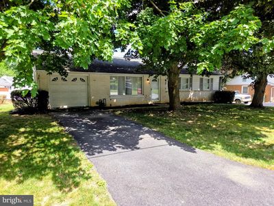 3 Lexington Dr, Shrewsbury, PA, 17361